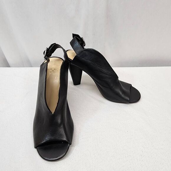 Vince Camuto Women's Size 6M Kembia Black Leather High Heel Slingback Sandals - Picture 2 of 12